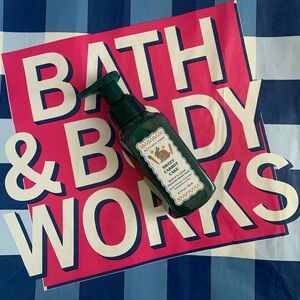 NWT Bath & Body Works Sweet Carrot Cake Foaming Hand Soap